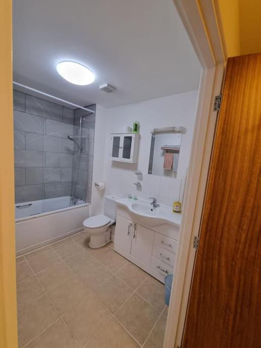 아일워스 Laura'S Place 아파트 외부 사진